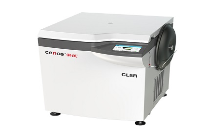 Centrifugeuse pour poches de sang: manipulation précise du sang