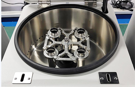 Introduction et utilisation de la centrifugeuse médicale